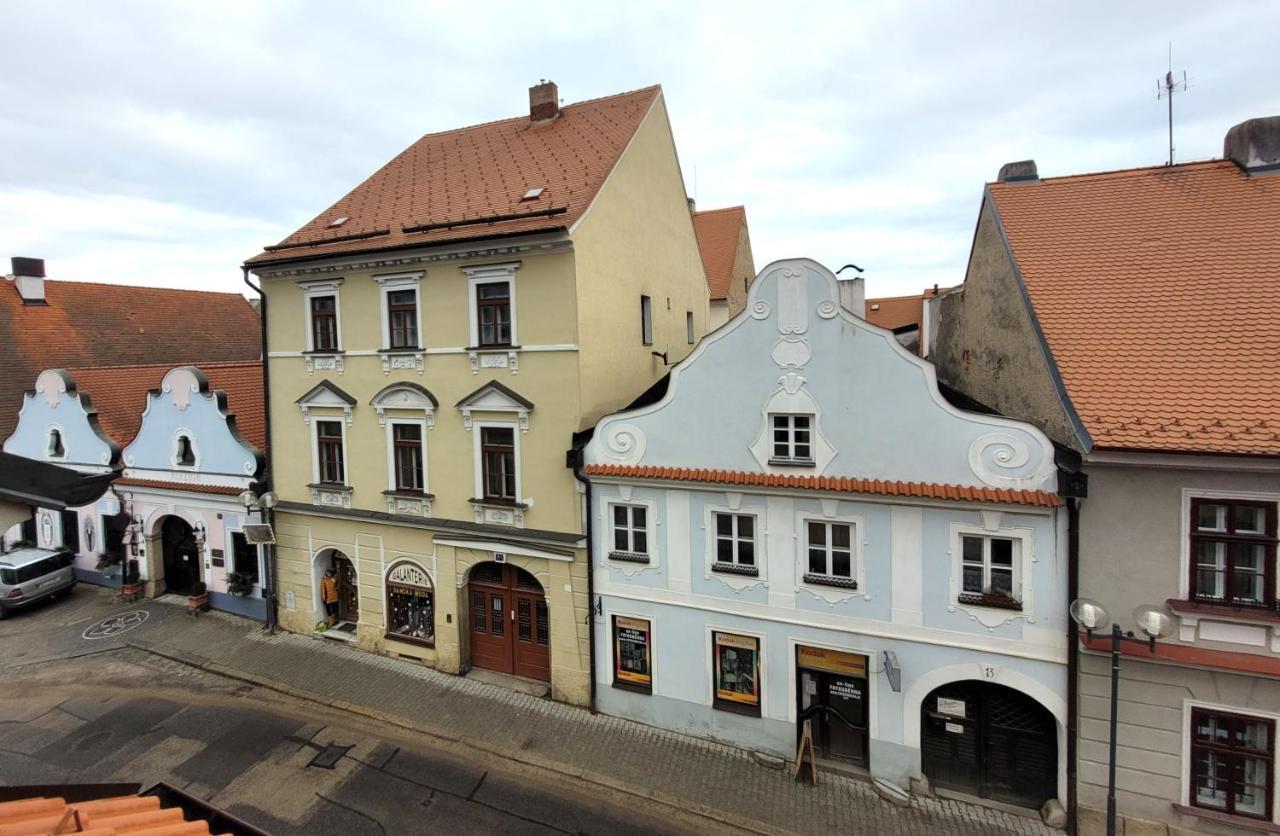 Penzion a wellness U Třeboňské madony Extérieur photo