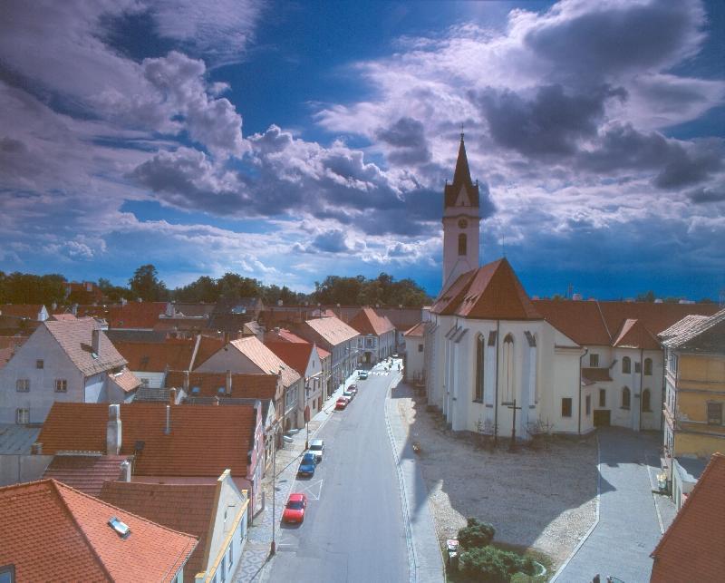 Penzion a wellness U Třeboňské madony Extérieur photo